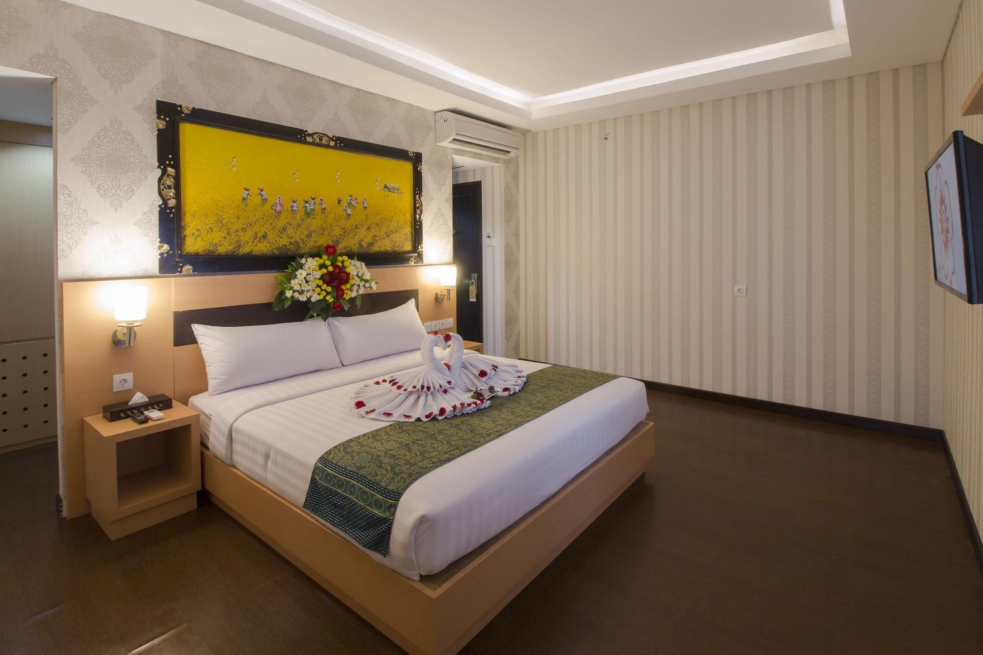 Hotel Grand Puri Saron Yogyakarta Exterior foto