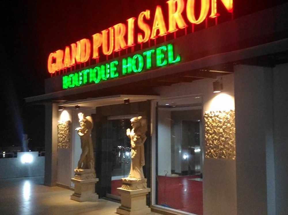 Hotel Grand Puri Saron Yogyakarta Exterior foto